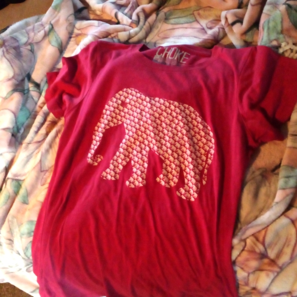 Red t-shirt willing to trade for anything vs pink